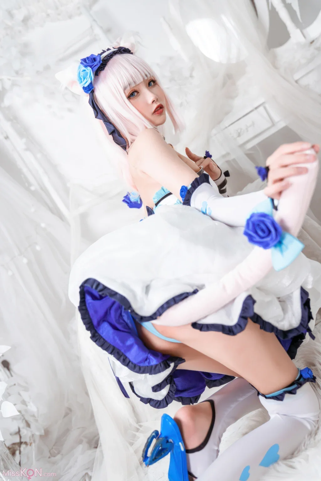 Coser@Momoko葵葵: 香子兰女仆 (11 photos)