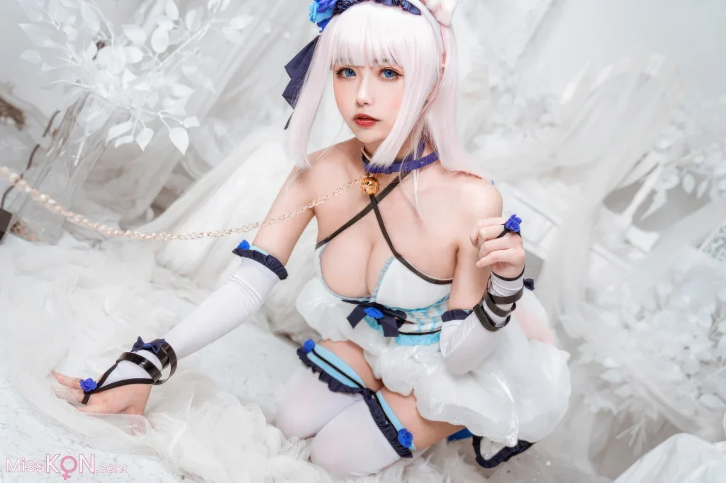 Coser@Momoko葵葵: 香子兰女仆 (11 photos)
