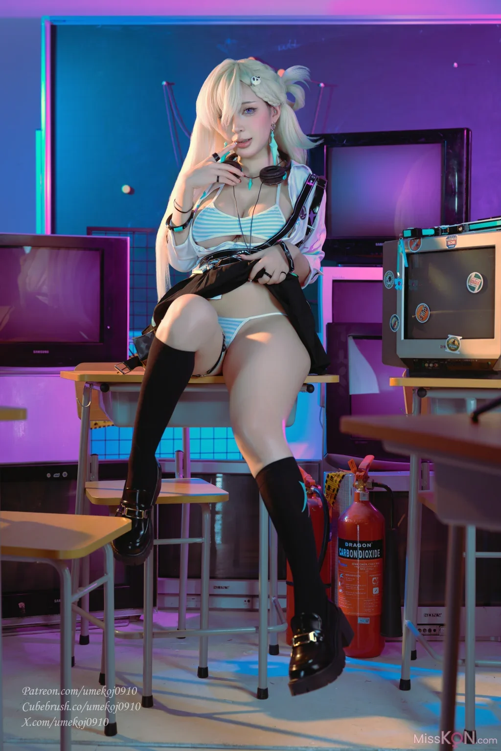 Coser@UmekoJ: Lynae (Wuthering Waves) (103 photos + 4 videos)