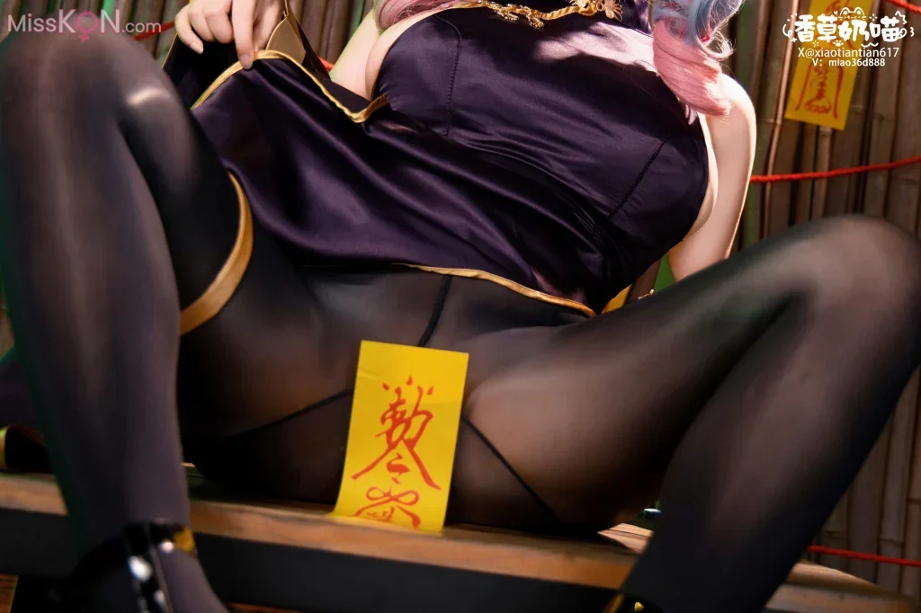 Coser@香草奶喵: 兔子洞小僵尸 (122 photos + 29 videos)