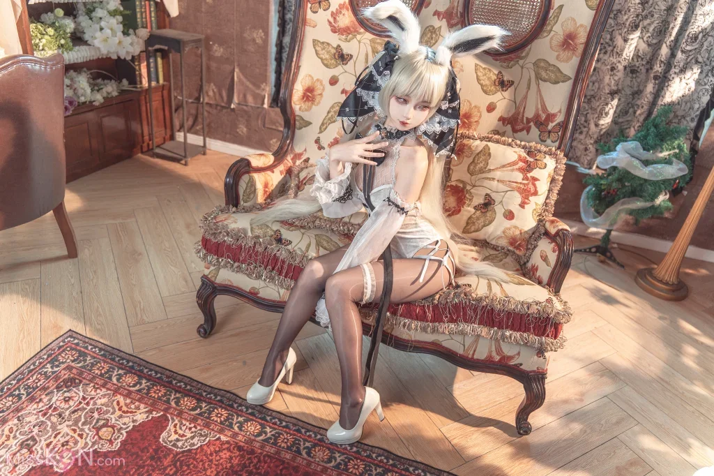 Coser@狐玖玖: 碧蓝航线 可畏 白兔女郎 (25 photos)