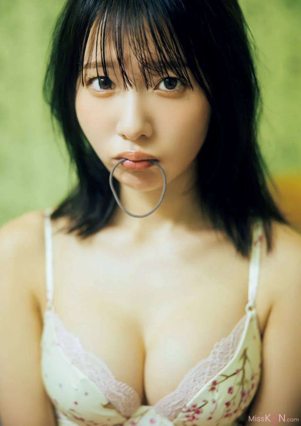 [JP] Oku Yui (奥ゆい): 1st写真集 ゆいゆい (133 photos)