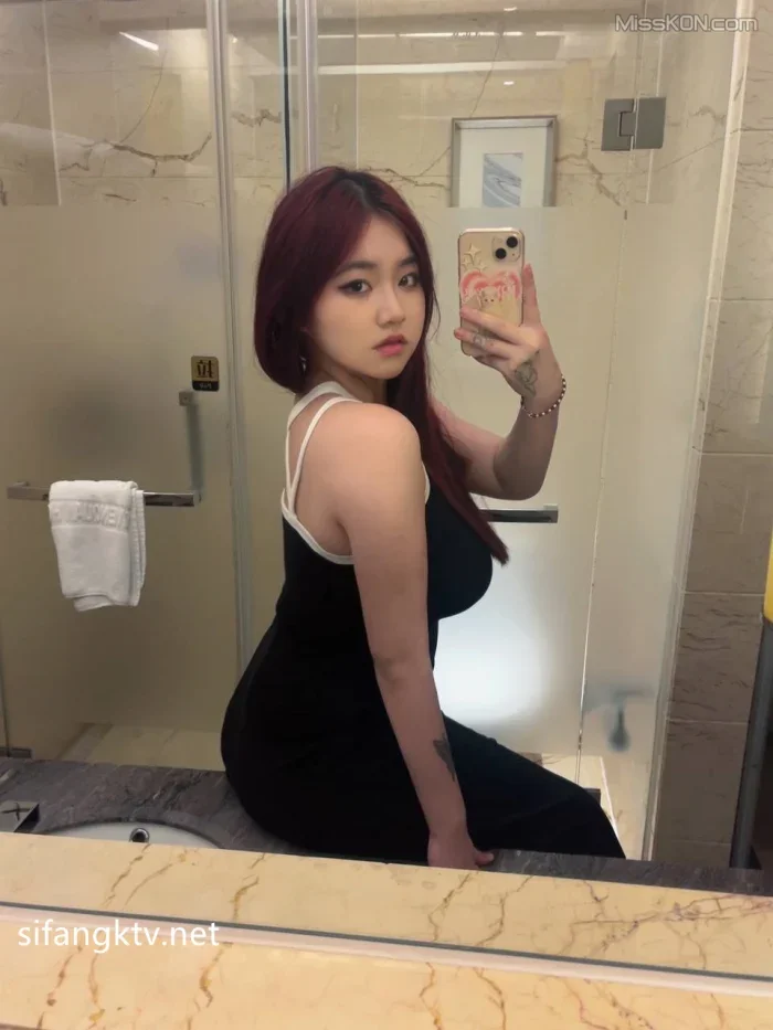 [OtherXXX] Mico板烧鸭鸭: X高价福利视频写真 (360 photos + 85 videos)