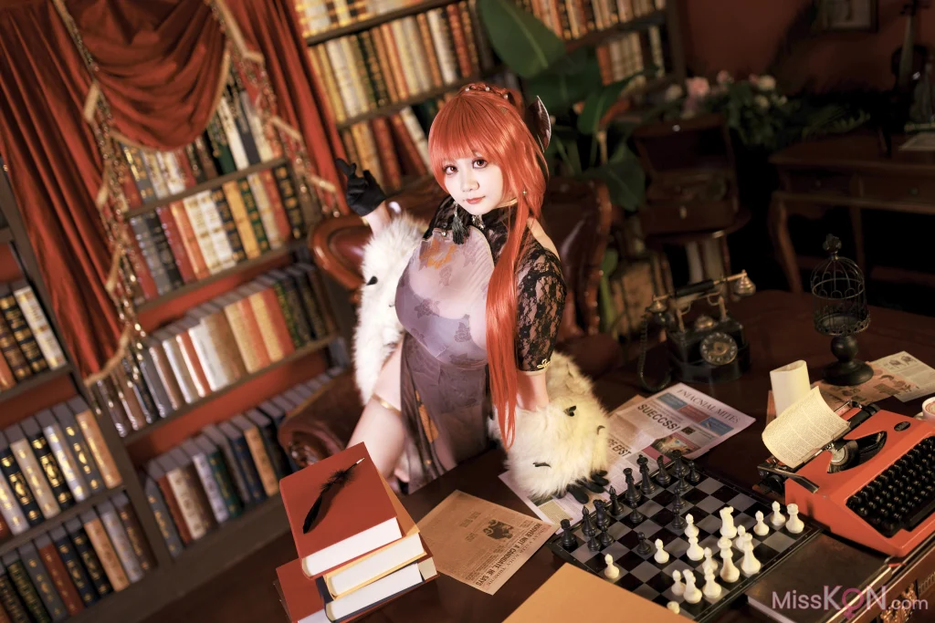 Coser@阿雪雪: 君主旗袍 (83 photos + 7 videos)