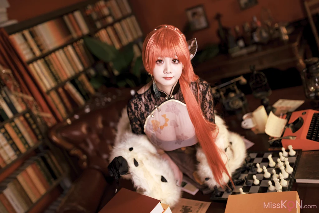 Coser@阿雪雪: 君主旗袍 (83 photos + 7 videos)