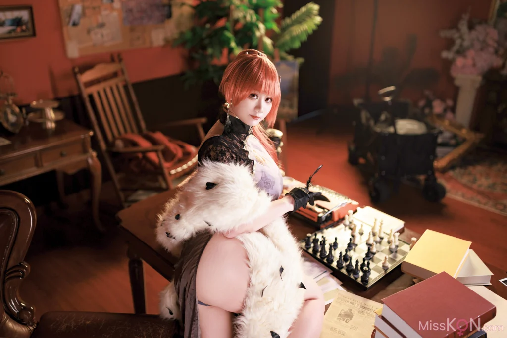 Coser@阿雪雪: 君主旗袍 (83 photos + 7 videos)