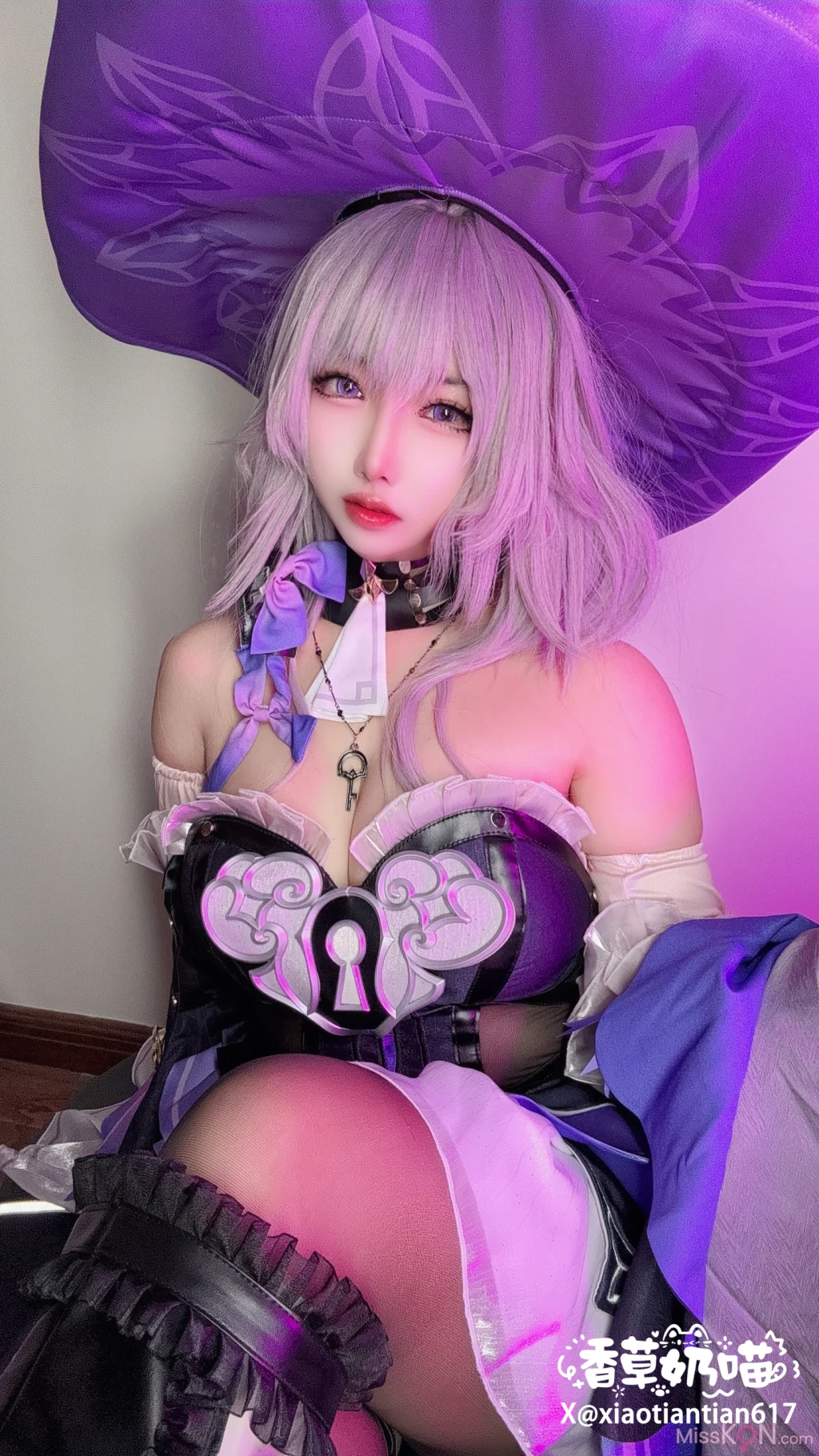 Coser@香草奶喵: 大黑塔典藏版 (109 photos + 32 videos)