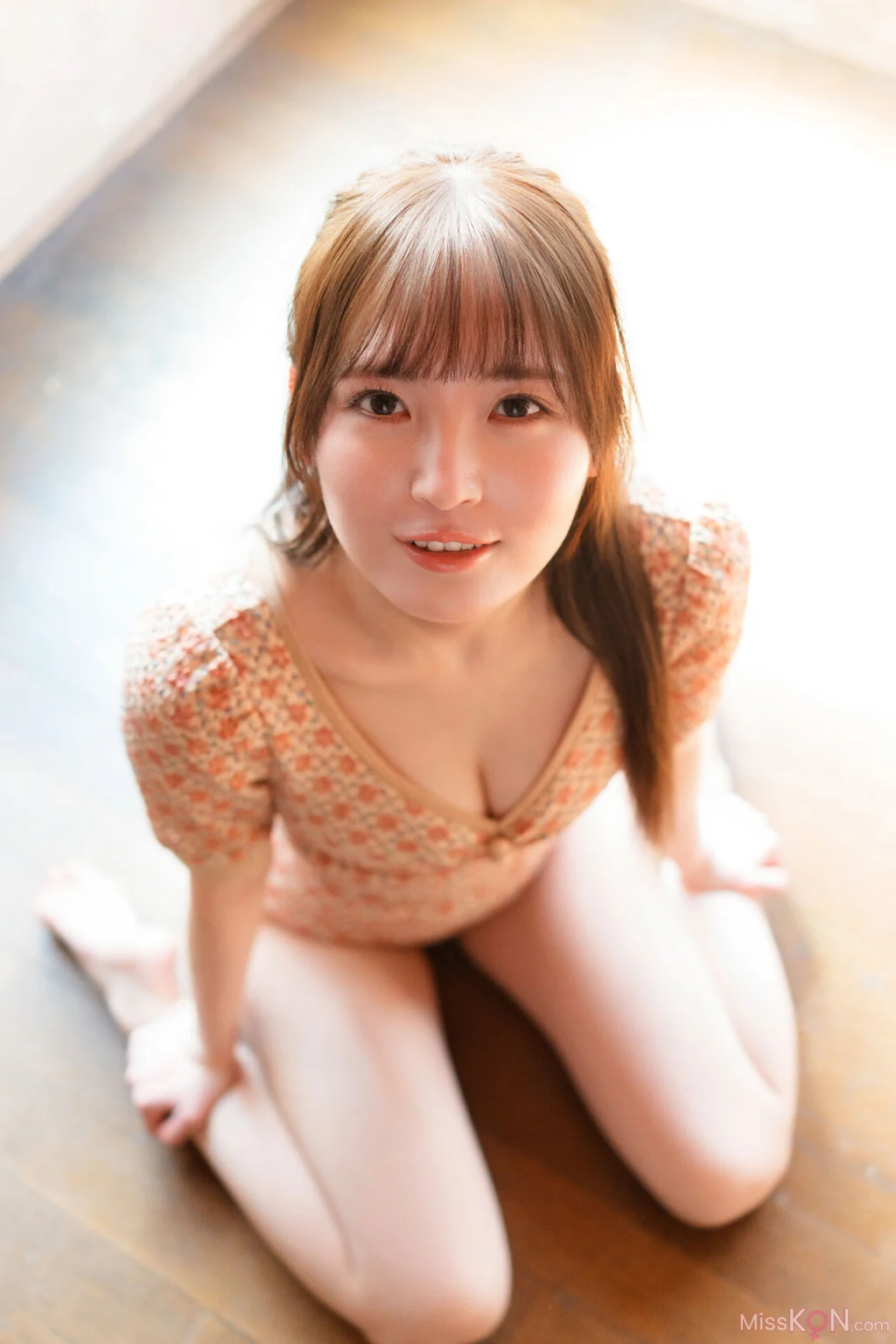 [JP] Yura Yura (由良ゆら): 発光体 ENTAME36℃デジタル写真集 (40 photos) – Page 2
