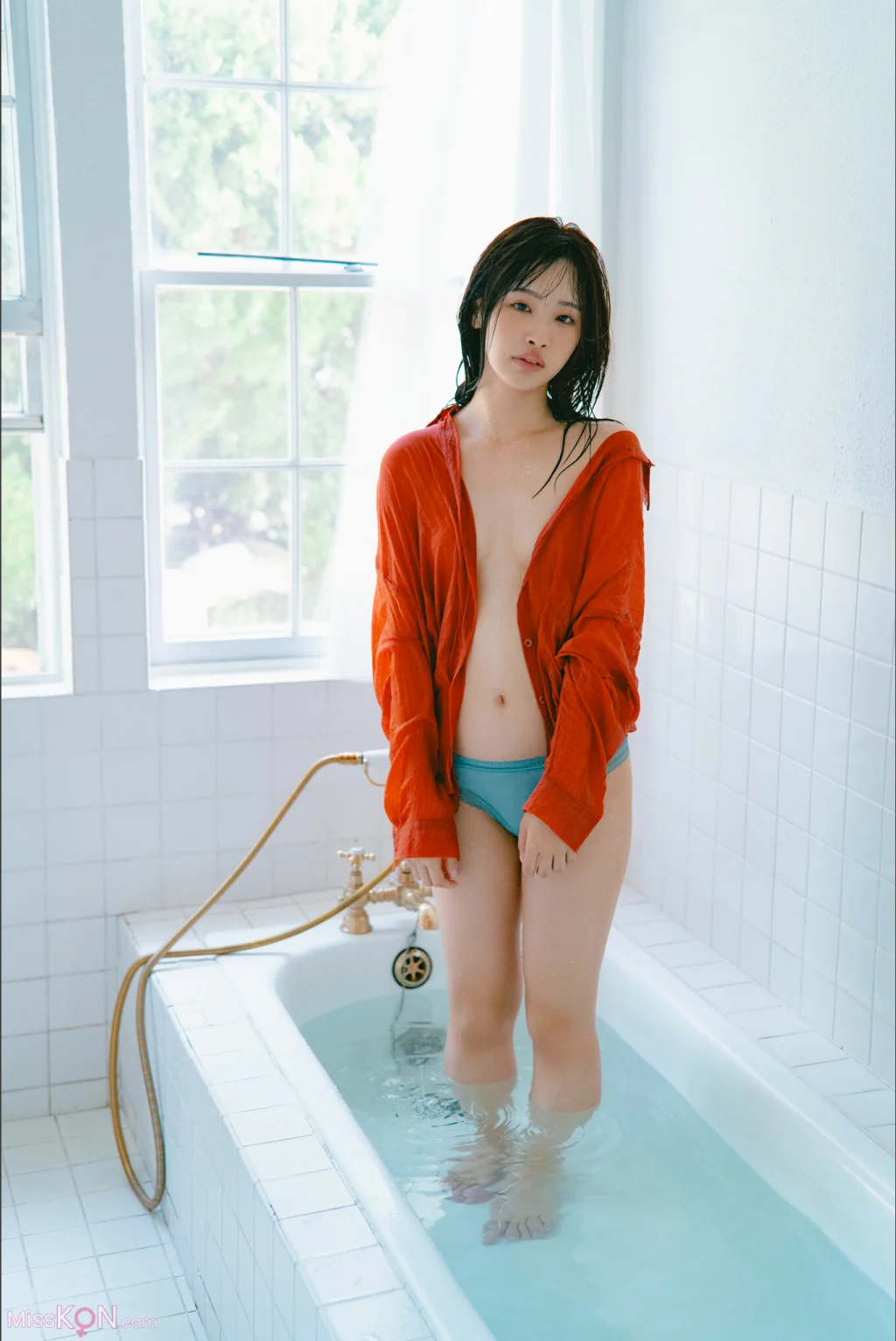 [JP] Yuuka Oki (沖侑果): FRIDAYデジタル写真集 おきのまにまに Vol.1 (40 photos) – Page 2