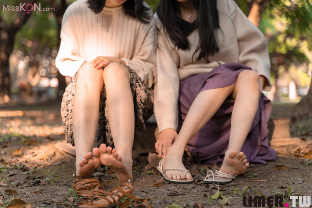 [Limerence原创] No.112 Mona x Cosima 大自然與足的親密接觸 (141 photos + 1 video)