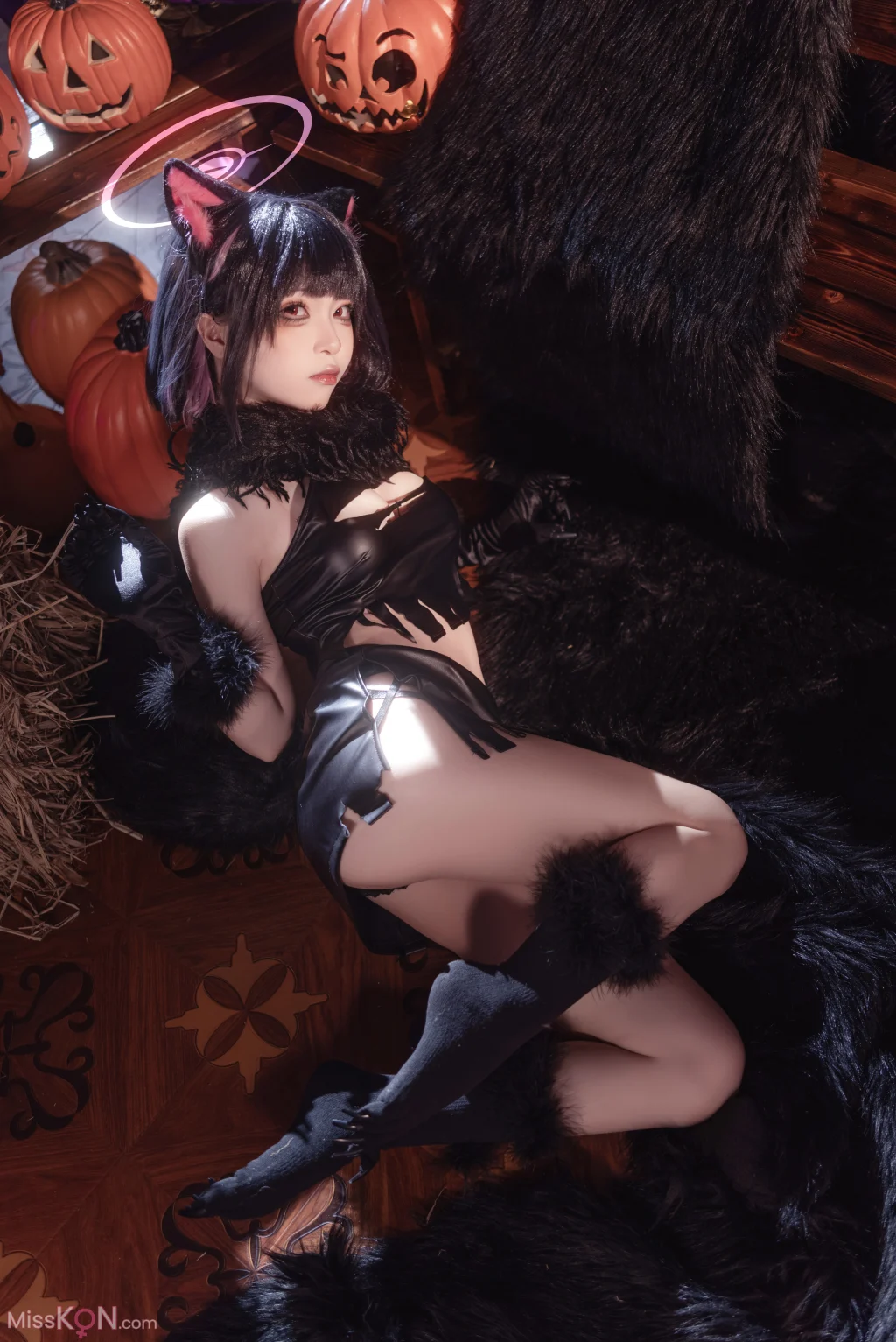 Coser@矢量鱼: 蔚蓝档案-杏山和纱万圣节 (34 photos)