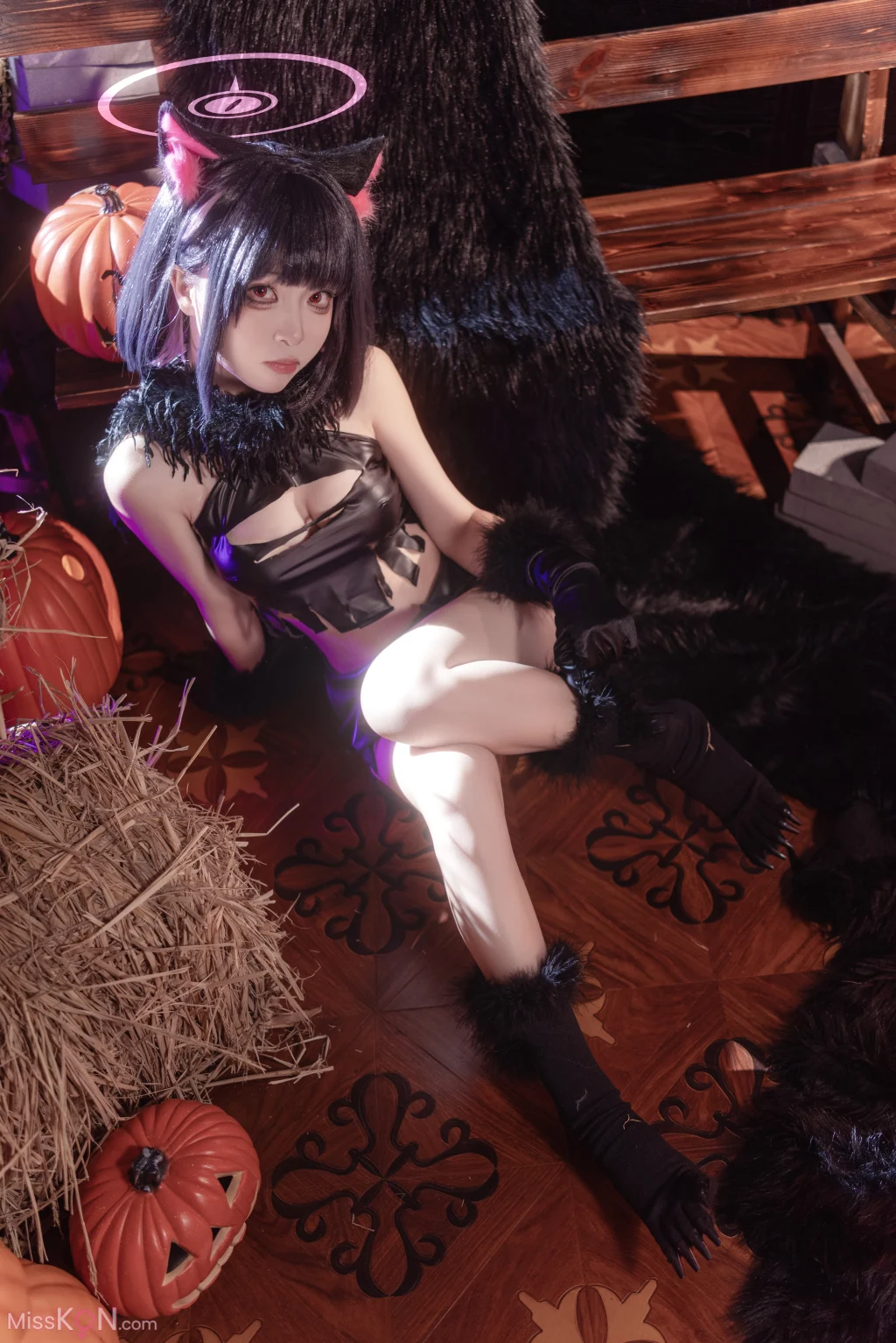 Coser@矢量鱼: 蔚蓝档案-杏山和纱万圣节 (34 photos)