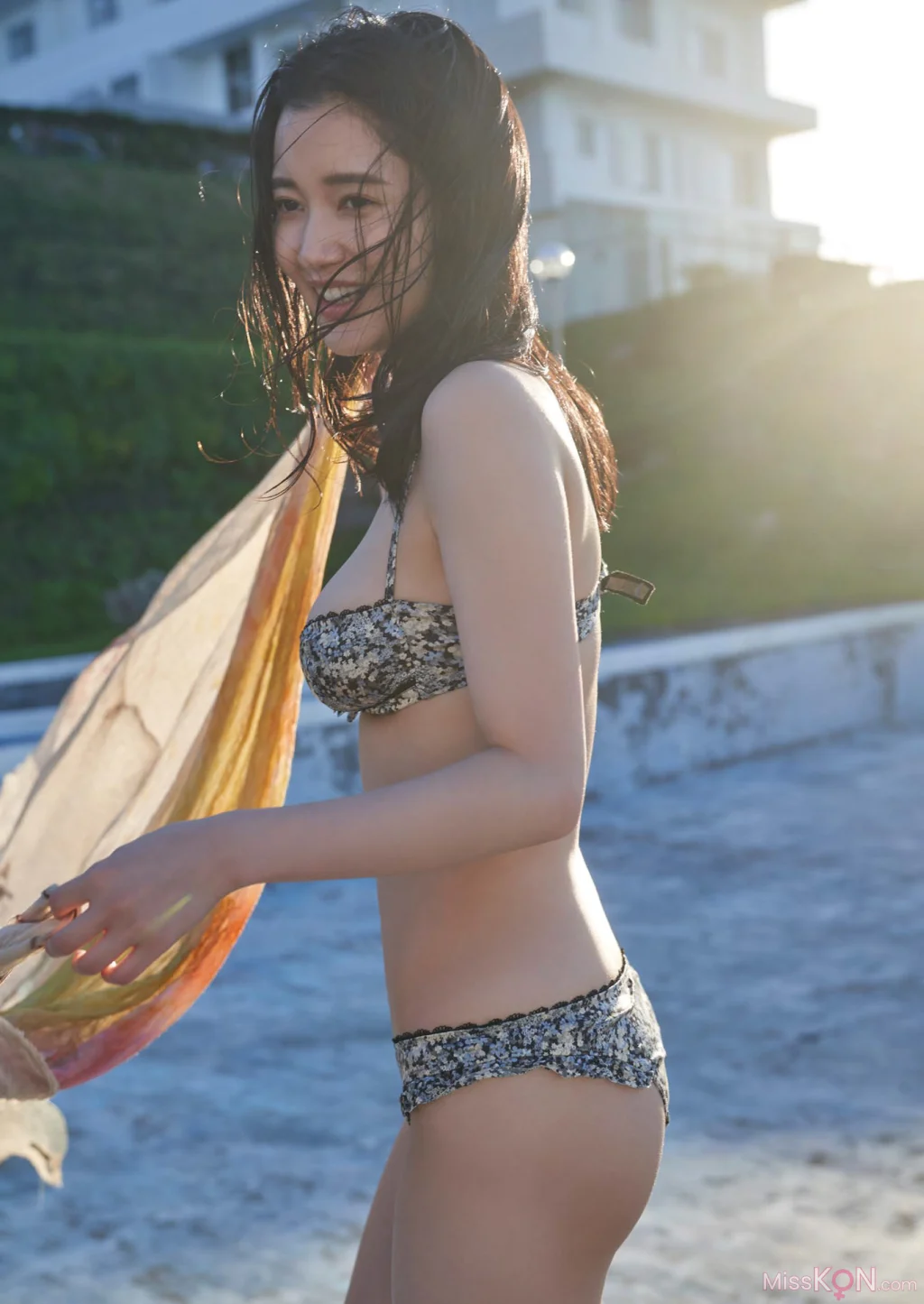 [JP] Arisa Deguchi (出口亞梨沙): ワニブックス デジタル写真集 「fantastic」 (80 photos) – Page 2
