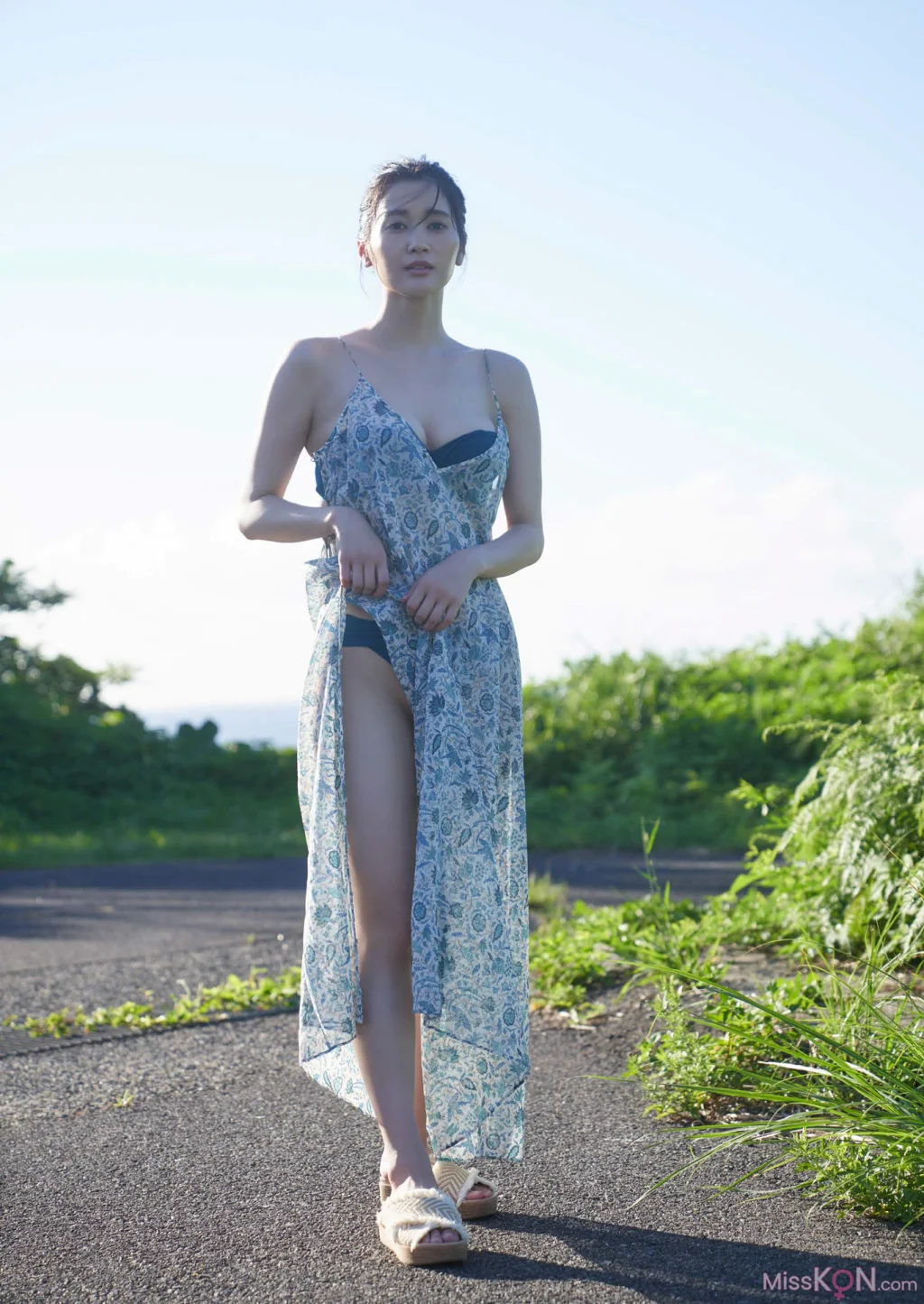 [JP] Arisa Deguchi (出口亞梨沙): ワニブックス デジタル写真集 「fantastic」 (80 photos) – Page 2