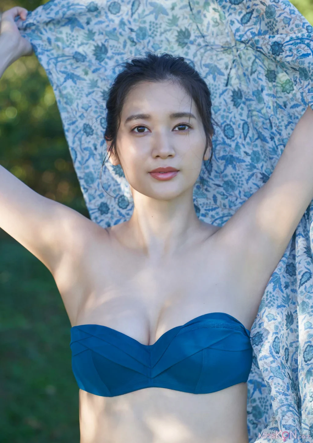 [JP] Arisa Deguchi (出口亞梨沙): ワニブックス デジタル写真集 「fantastic」 (80 photos) – Page 3