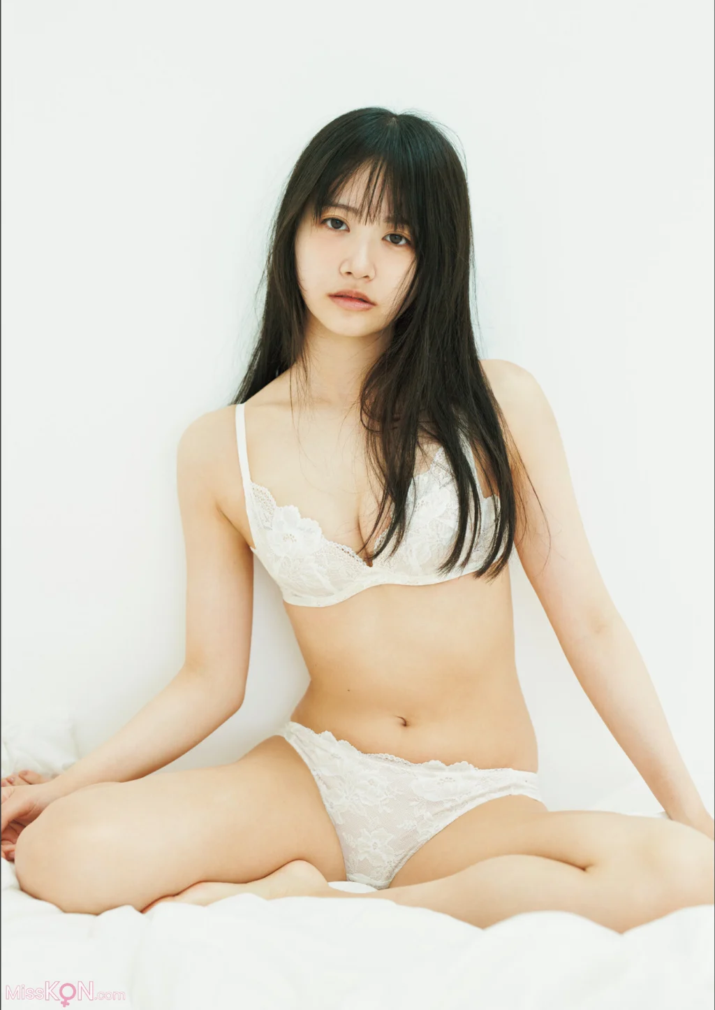 [JP] Mai Nakamura (中村舞): 【デジタル限定豪華版 42ページ増】STU48 中村舞 1st写真集 嫌いの反対 (156 photos) – Page 2