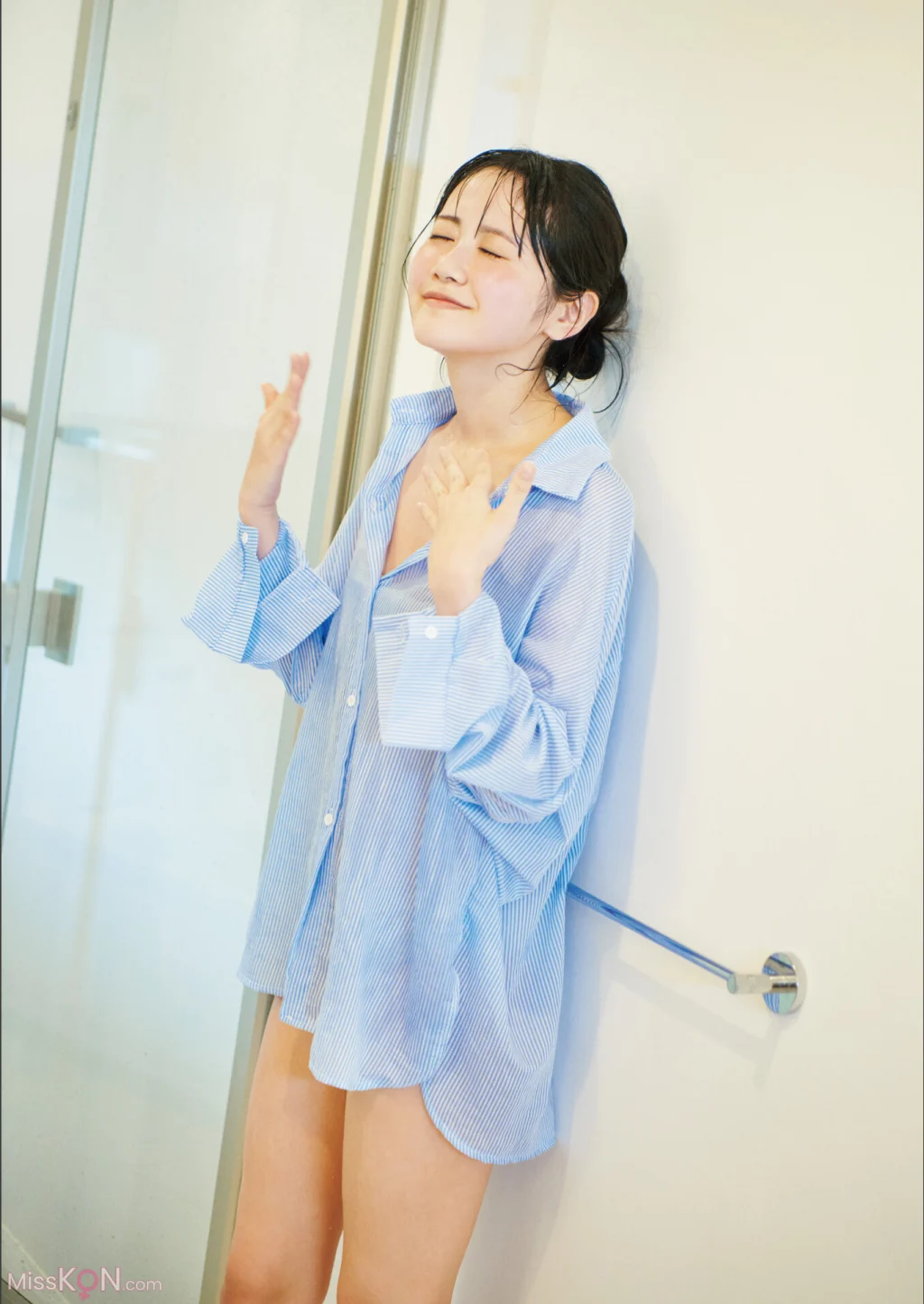 [JP] Mai Nakamura (中村舞): 【デジタル限定豪華版 42ページ増】STU48 中村舞 1st写真集 嫌いの反対 (156 photos) – Page 3