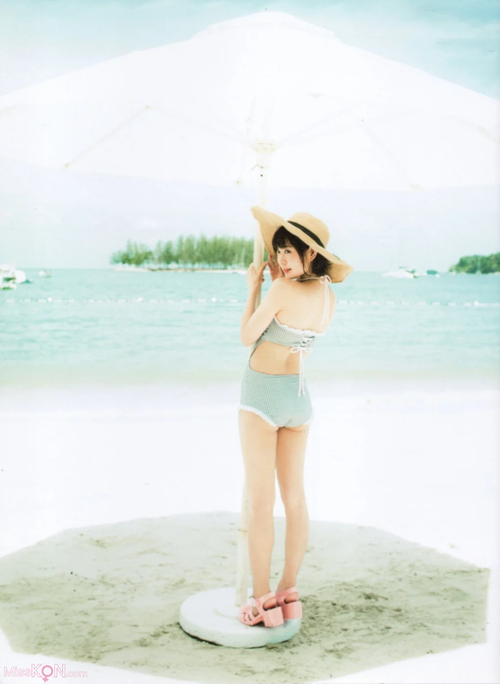 [JP] Miyuki Watanabe (渡辺美優紀): ファーストスタイルブック MILKY (160 photos)