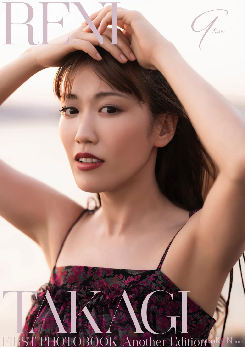 [JP] Reni Takagi (高城れに): 1st写真集「9 Kaw Another Edition」 (130 photos)