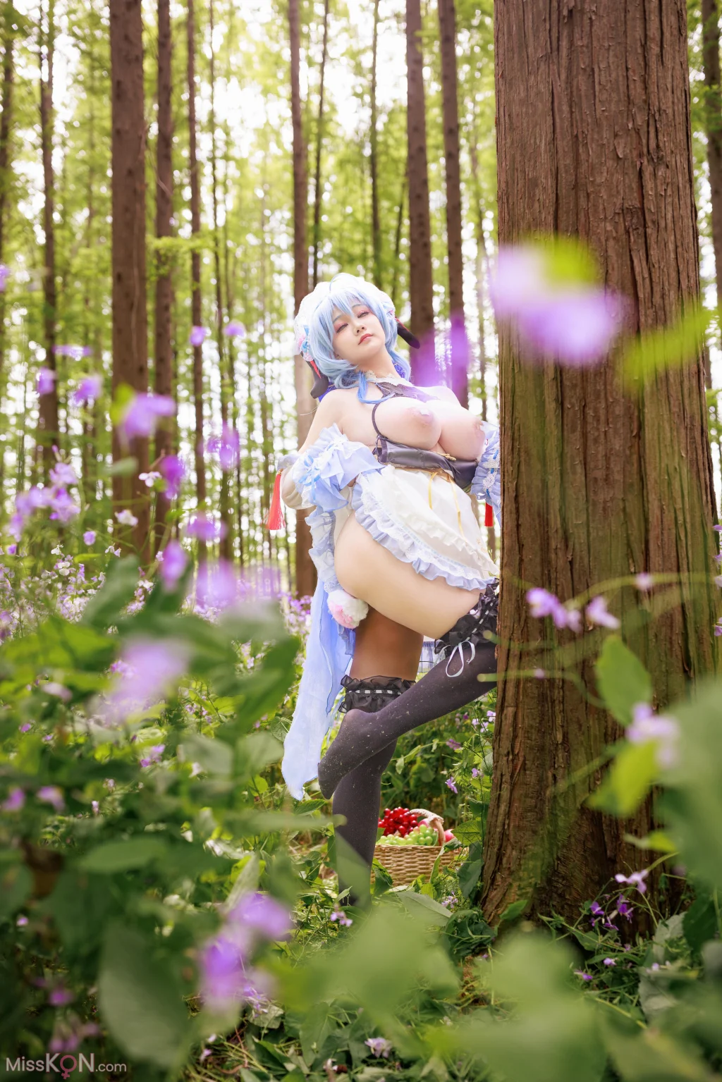 Coser@阿雪雪: 甘雨女仆 (99 photos + 6 videos) – Page 2