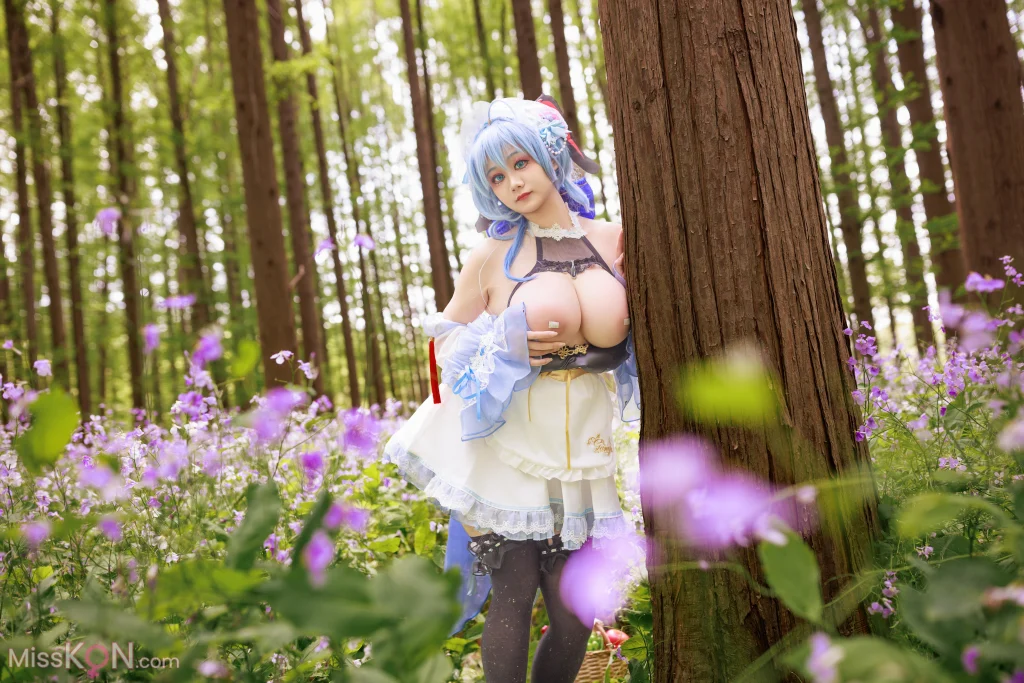 Coser@阿雪雪: 甘雨女仆 (99 photos + 6 videos) – Page 2