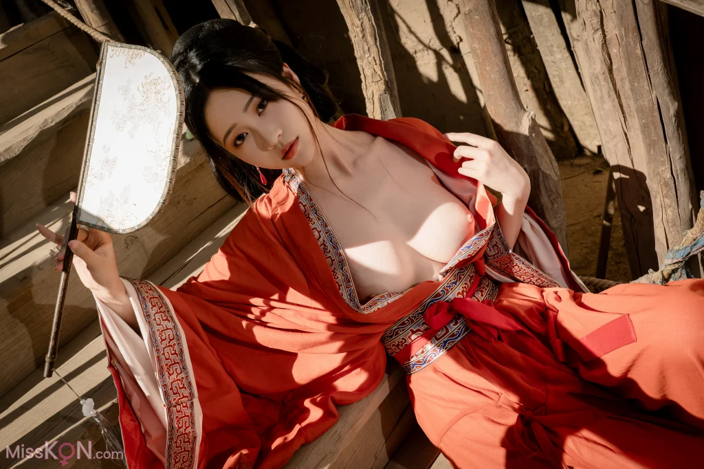 Coser@年年Nnian: 战国袍 (60 photos)