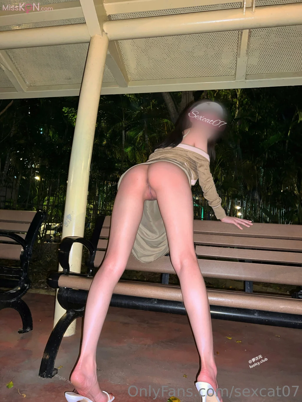 [OtherXXX] Sexcat(性感的猫): OF究极绿帽骚妻 健身室大乱交6P混战 (297 photos + 1 video) – Page 2