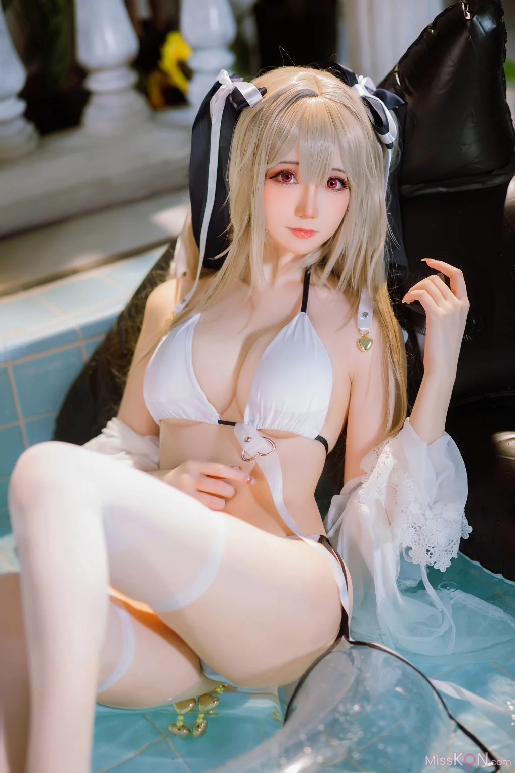 Coser@焖焖碳: 碧蓝航线 安克雷奇 泳装 (20 photos)