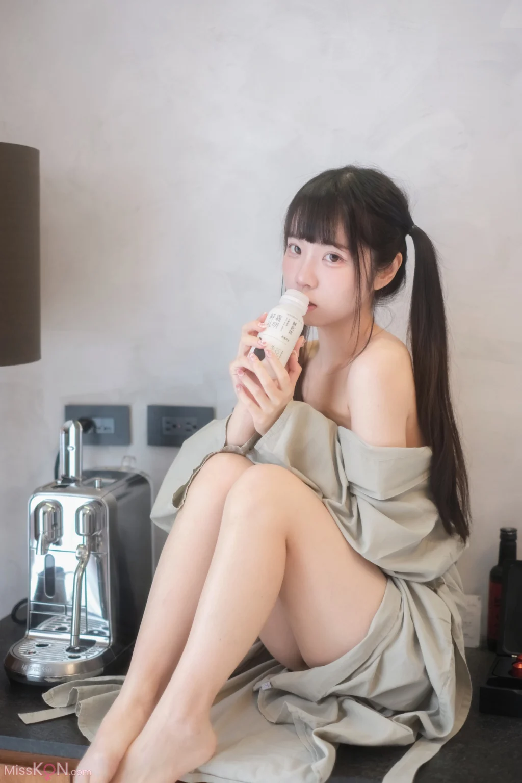 Coser@可可小白兔: 在陽台做壞事的小兔兔 (68 photos) – Page 2