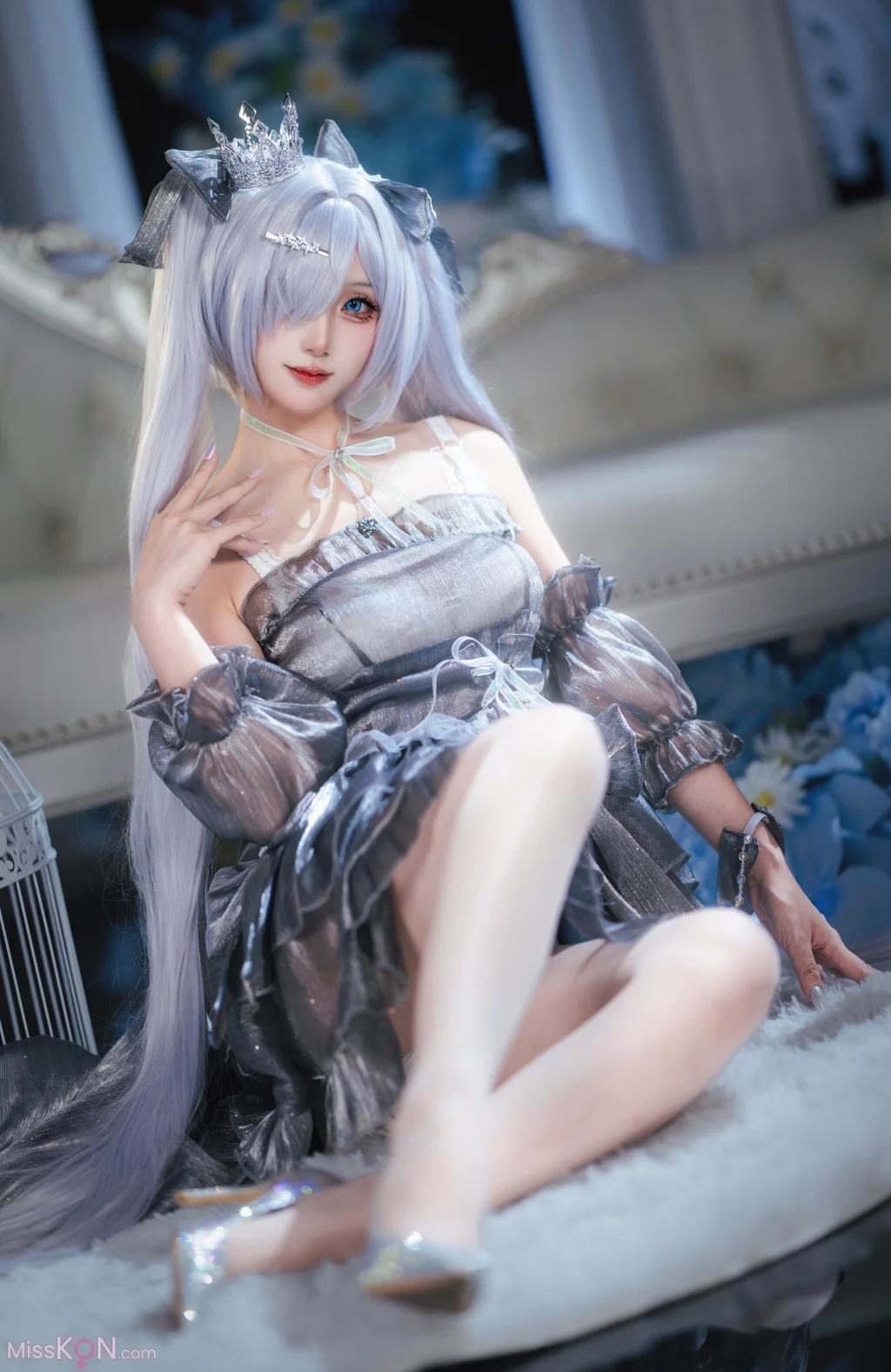 Coser@是夙卿呀: NIKKE 灰姑娘 (16 photos)