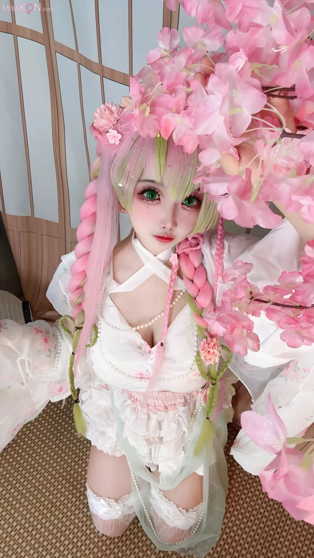 Coser@香草奶喵: 鬼灭之刃 甘露寺蜜璃 典藏版 (204 photos + 71 videos) – Page 2