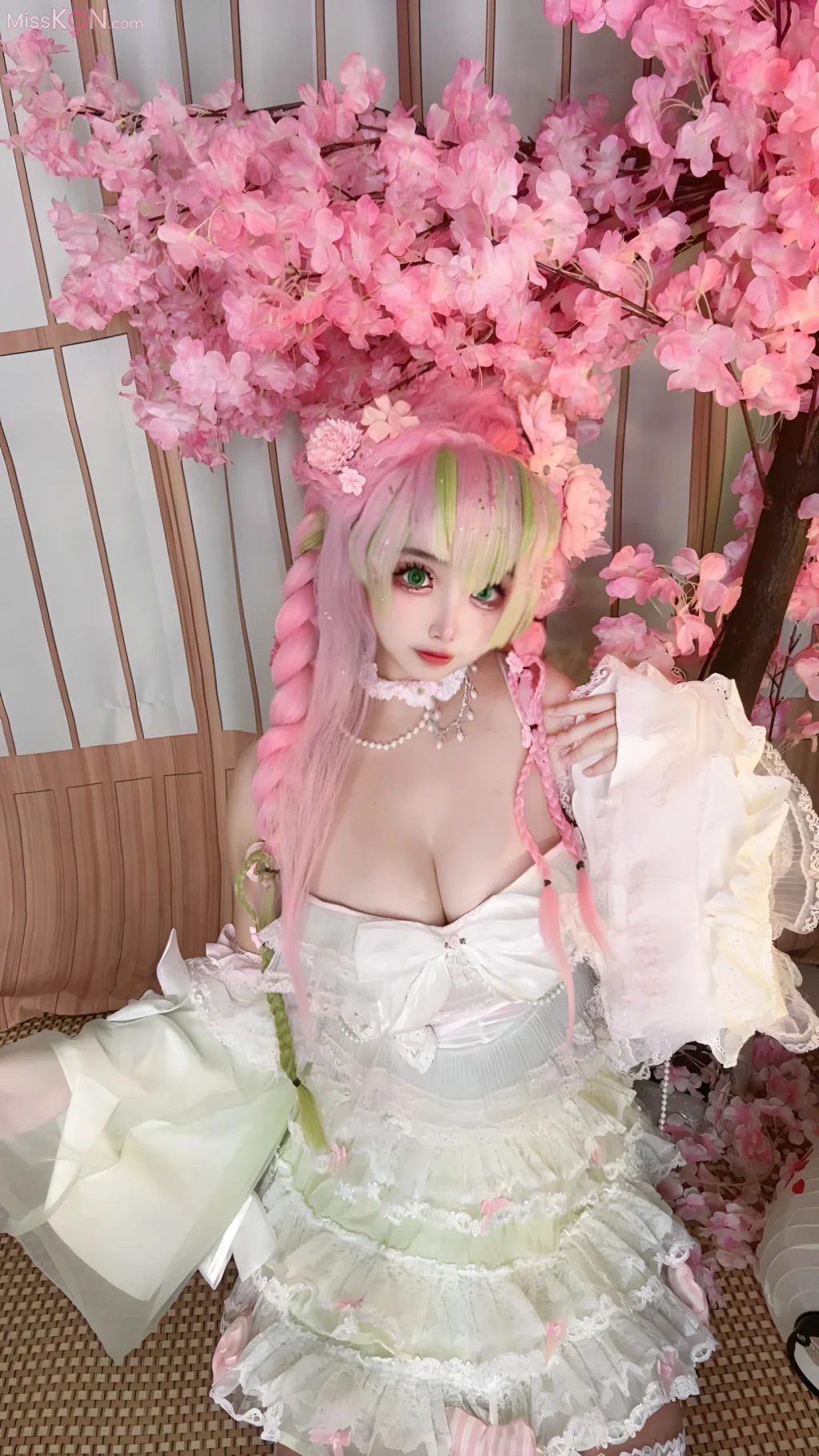 Coser@香草奶喵: 鬼灭之刃 甘露寺蜜璃 典藏版 (204 photos + 71 videos) – Page 2