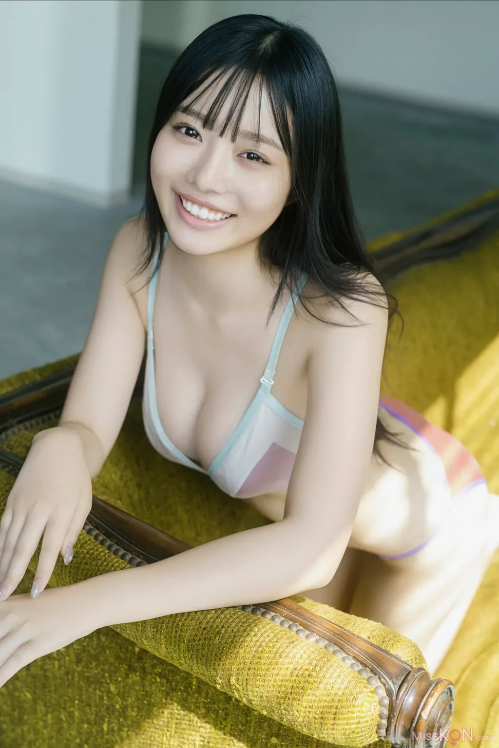 [JP] Momoha Takatsuru (高鶴桃羽): FRIDAYデジタル写真集 ラブリースワン Vol.2 (75 photos) – Page 2