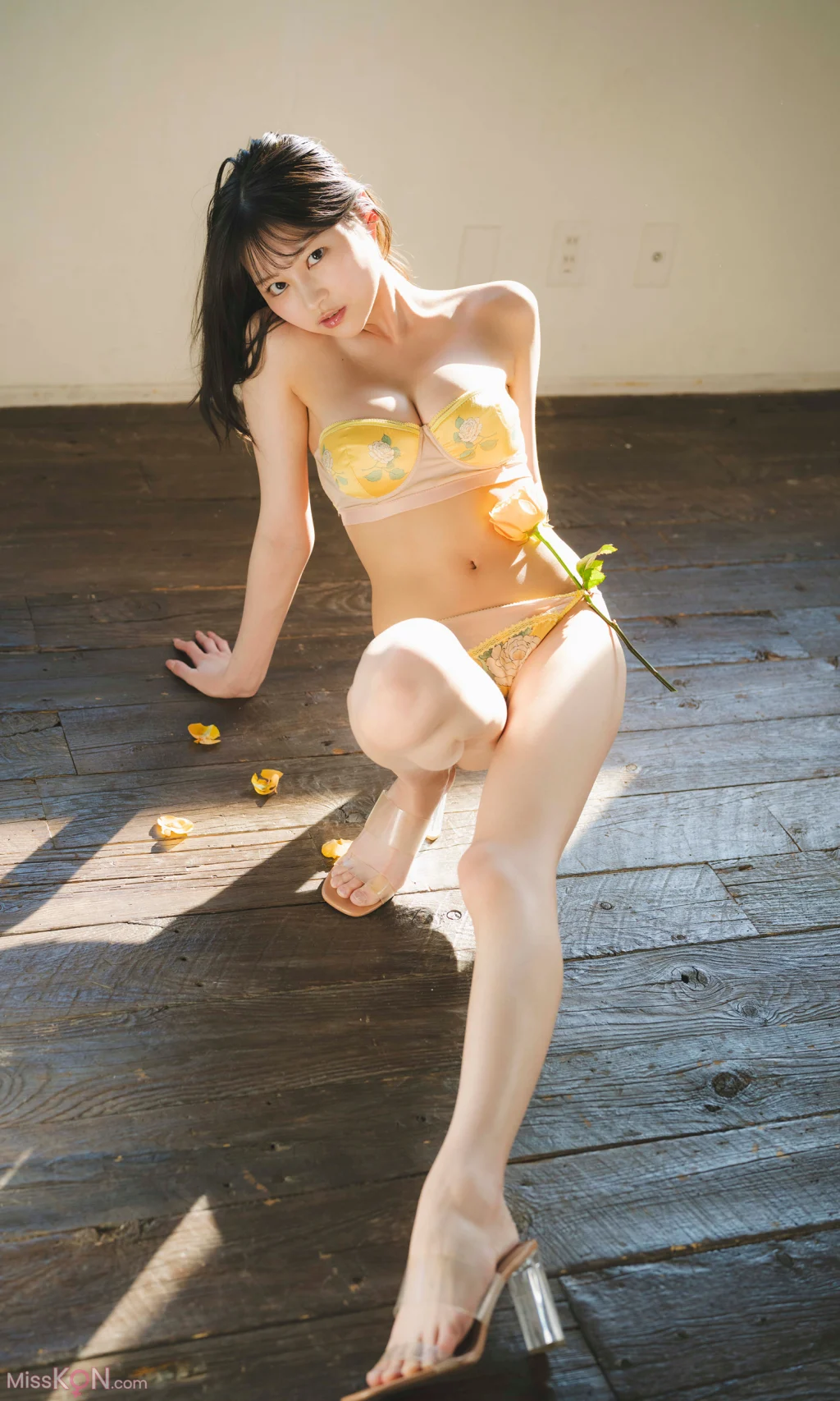 [JP] Usa Hiiragi (宇咲): 【大増量】宇咲写真集「Happy for all」 (週プレ PHOTO BOOK) (93 photos) – Page 2