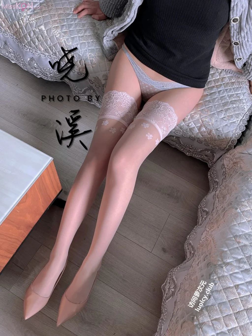 [OtherXXX] 晓溪: 高挑美腿丝足福利姬各场所露出私拍 (370 photos + 44 videos)