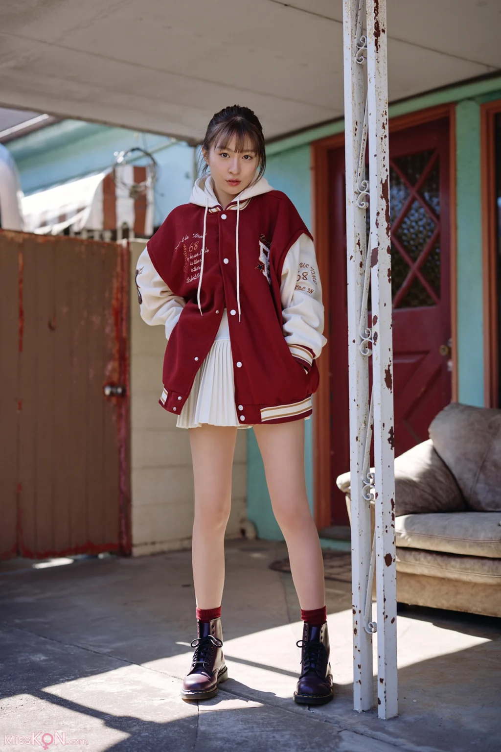 [JP] Nozomi Miyabe (宮部のぞみ): この黄金比に恋をする 週刊ポストデジタル写真集 (78 photos)