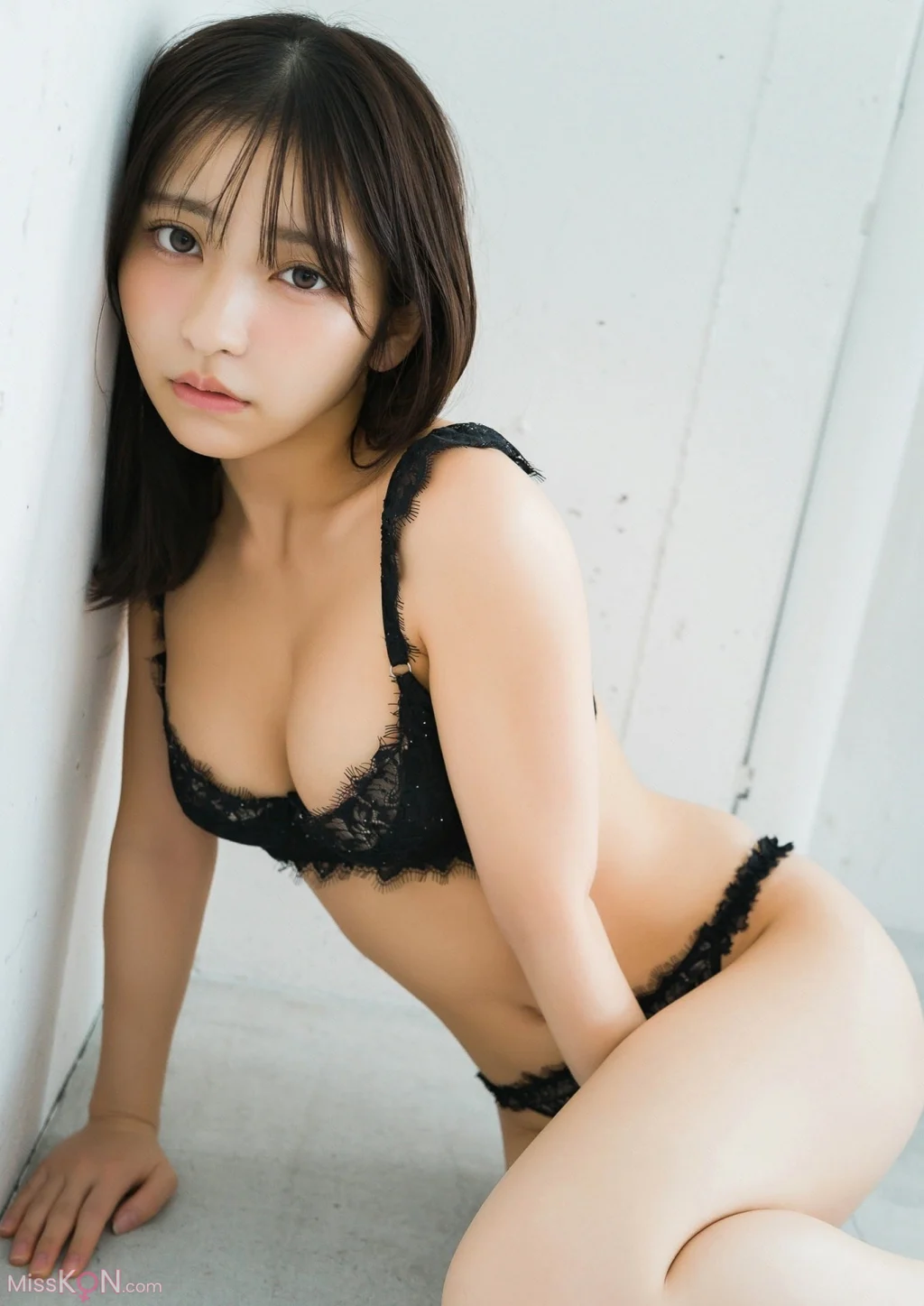 [JP] TOOMI (十味): 「うしろからギュッとして。」 DOLCEデジタル写真集 (92 photos) – Page 3