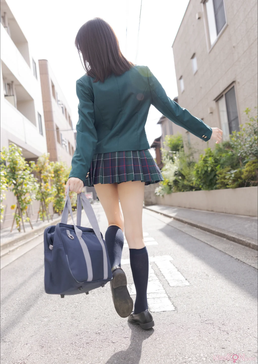 [JP] Usa Hiiragi (宇咲): DOLCEデジタル写真集「二次元至上主義だった私が、漫画世界転生でヒロイン確定。しかも初期ステータスが“可愛い”に全振りだった件。」 (74 photos) – Page 3