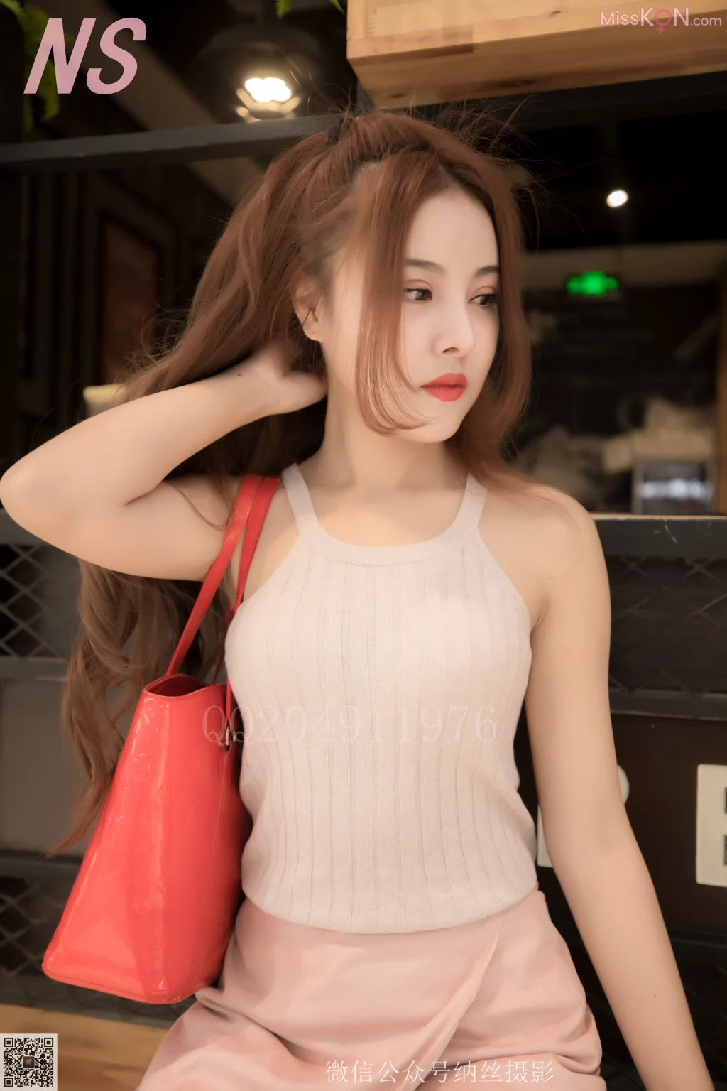 [NS纳丝摄影] No.002 张玲玲商场丝袜约拍 (77 photos + 1 video)