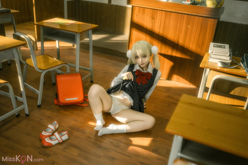 Coser@Bangni邦尼: 时雨羽衣 (87 photos)