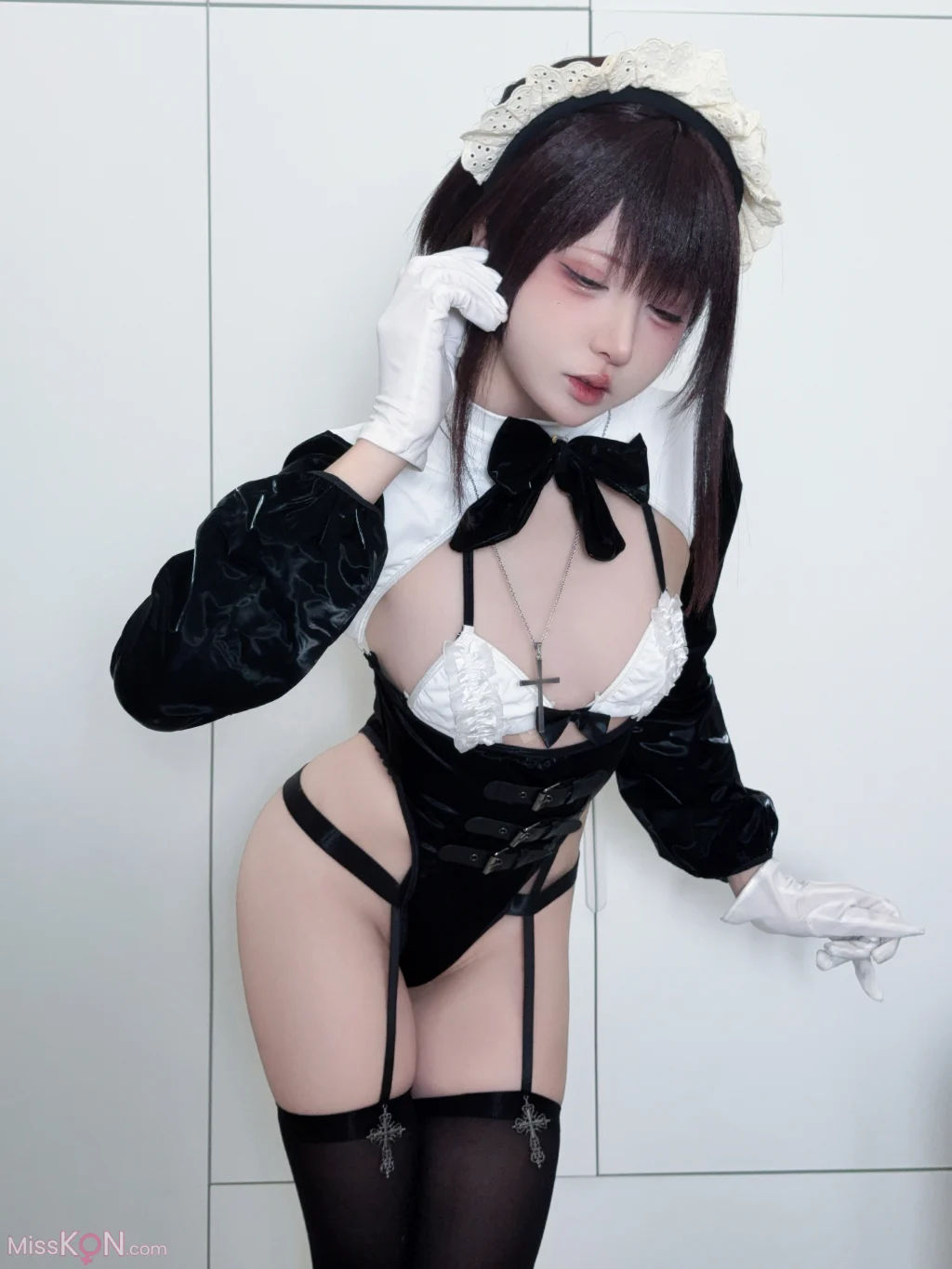Coser@纸悦Etsu_ko: 叛逆女仆 (36 photos)