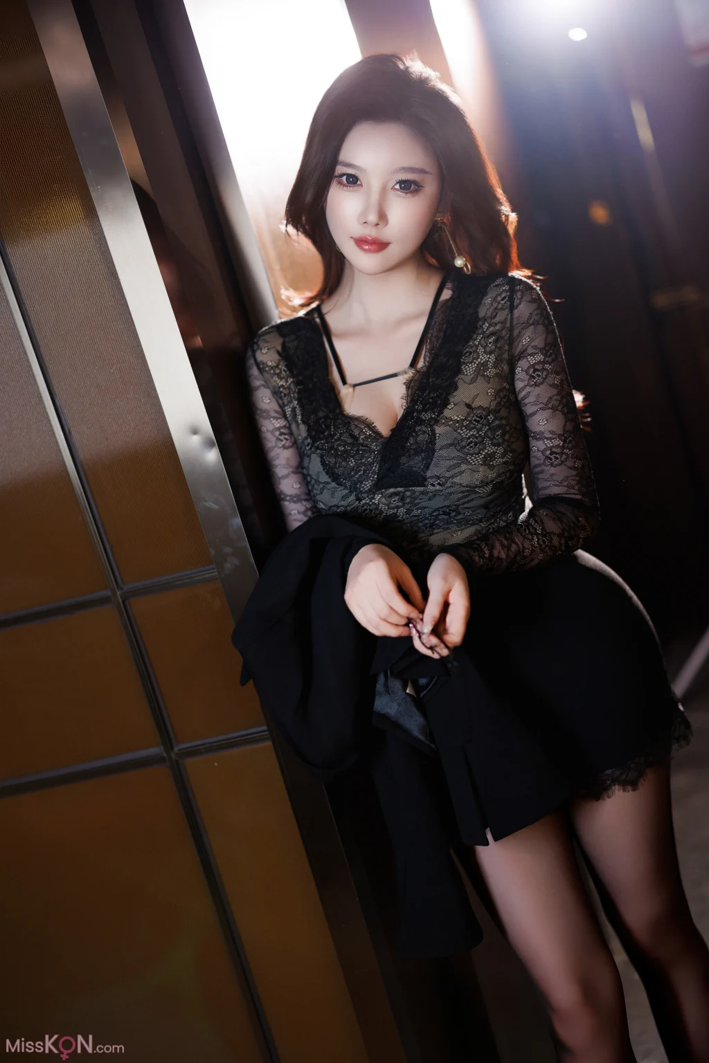 [内购无水印] Yang Chen Chen (杨晨晨Yome): 黑丝蛇妖 (81 photos)