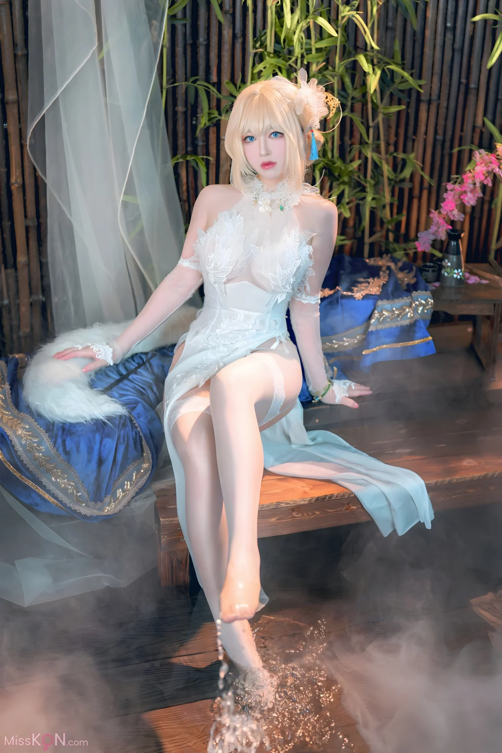Coser@半半子: 贞德 灯花祝装圣女 灯火佳期 (58 photos)