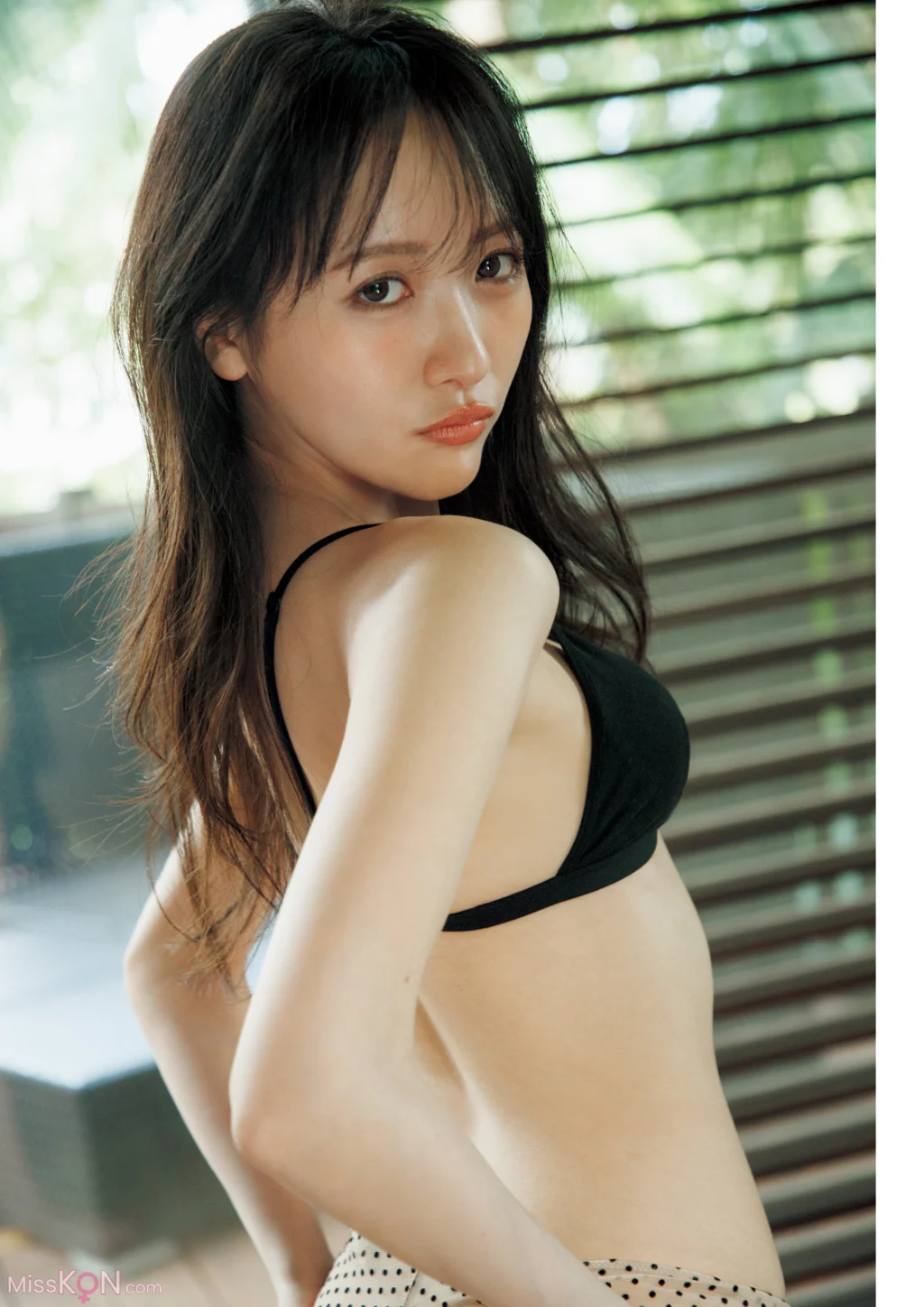 [JP] Chiho Ishida (石田千穂): STU48 石田千穂サード写真集「天職」 (125 photos) – Page 2