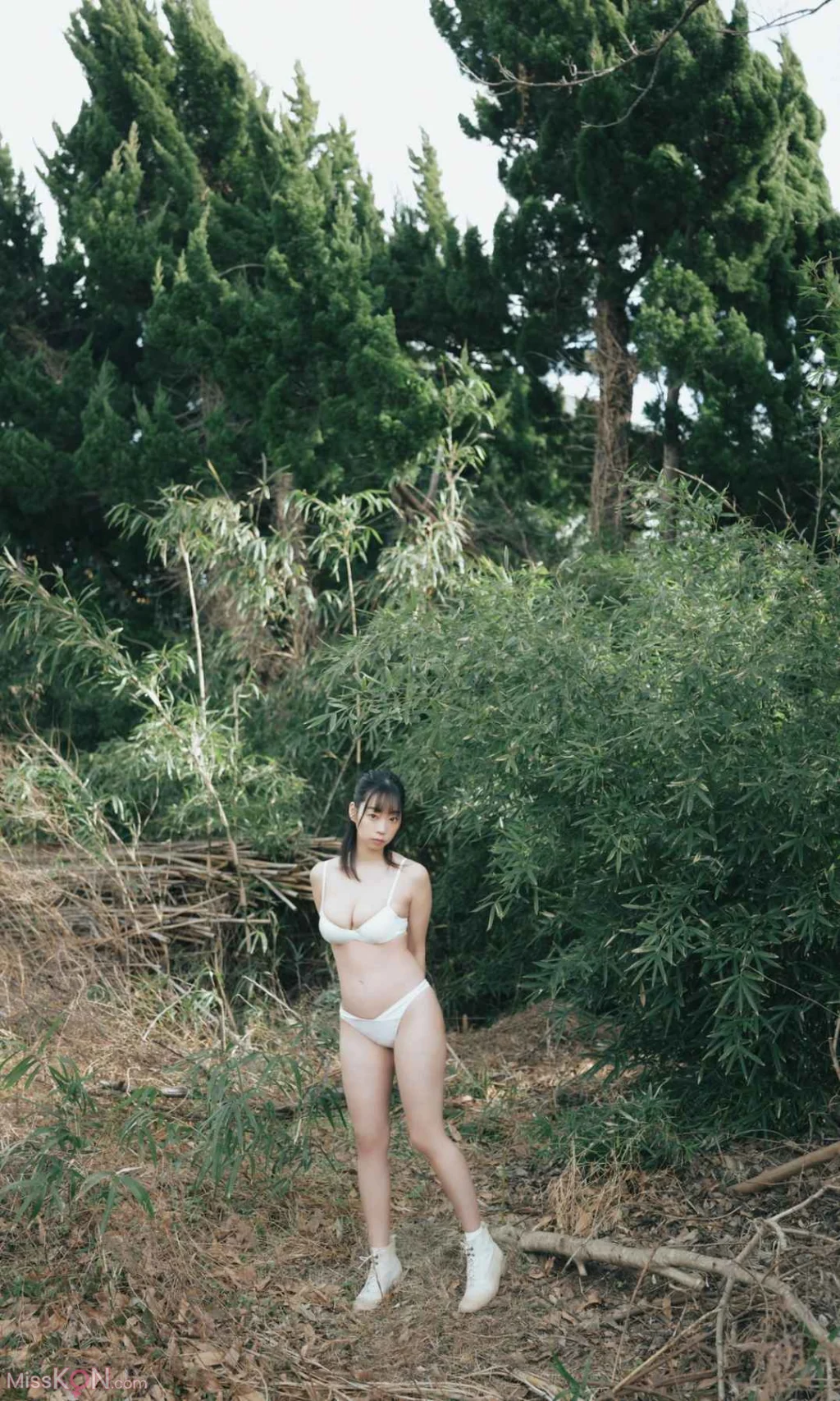 [JP] Hikaru Aoyama (青山ひかる): 【デジタル限定】写真集「道しるべ」  (週プレ PHOTO BOOK) (68 photos)