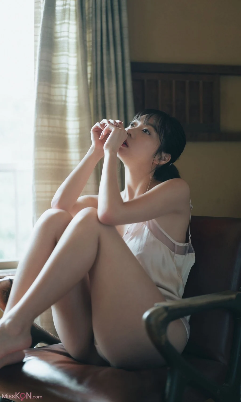 [JP] Hikaru Aoyama (青山ひかる): 【デジタル限定】写真集「道しるべ」  (週プレ PHOTO BOOK) (68 photos)