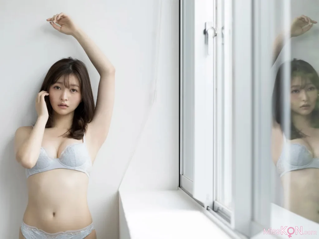 [JP] Moka Hashimoto (橋本萌花): FRIDAYデジタル写真集 日本一セクシーな社長令嬢 Vol.2 (62 photos)