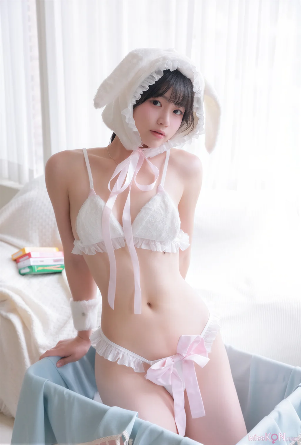 [AI Enhanced] [SWEETBOX] Yui (유이): SWTB Vol.65 Yui’s Present (33 photos)