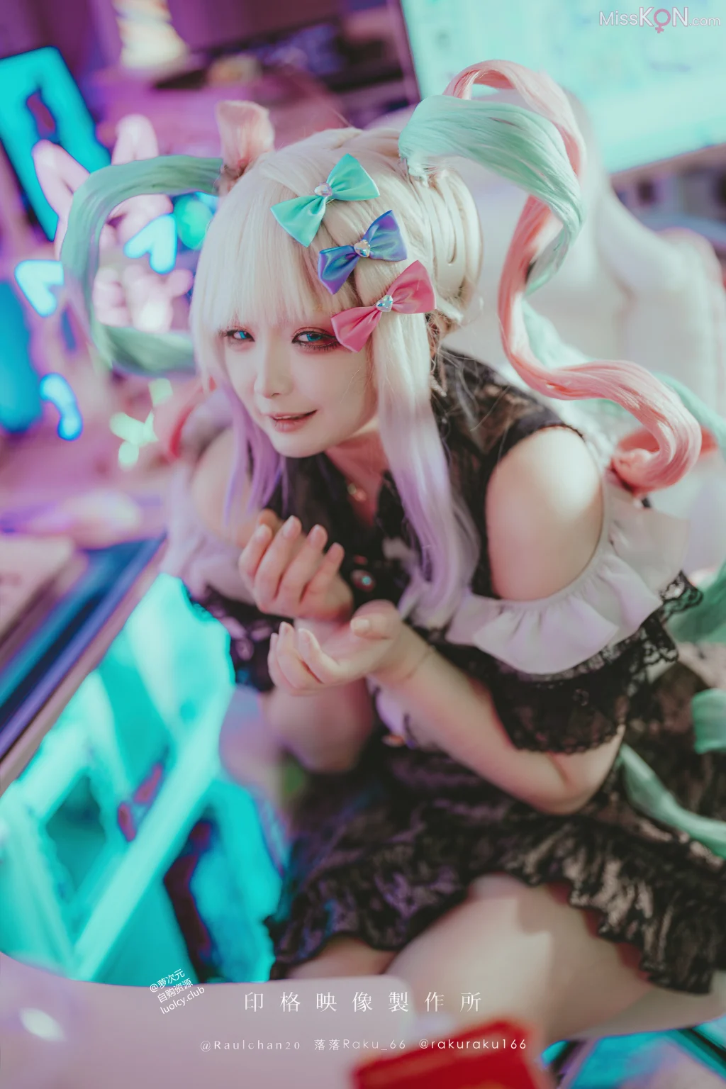 Coser@落落Raku: 8K Cos 升天 (48 photos + 1 video)
