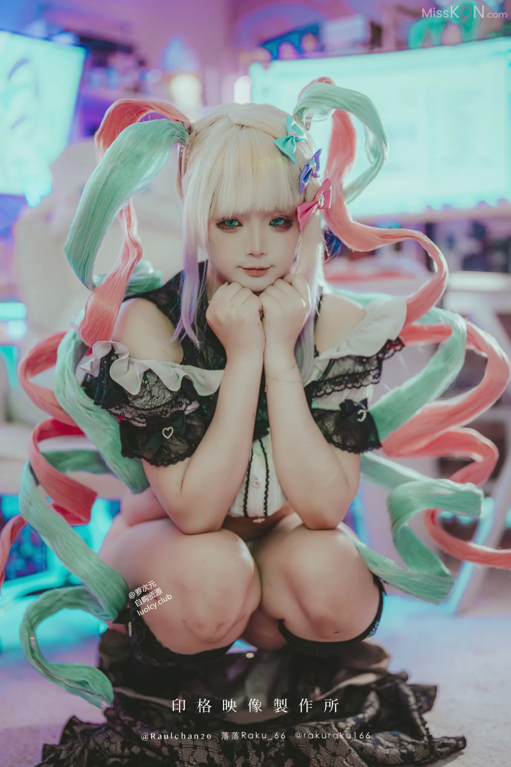 Coser@落落Raku: 8K Cos 升天 (48 photos + 1 video) – Page 2